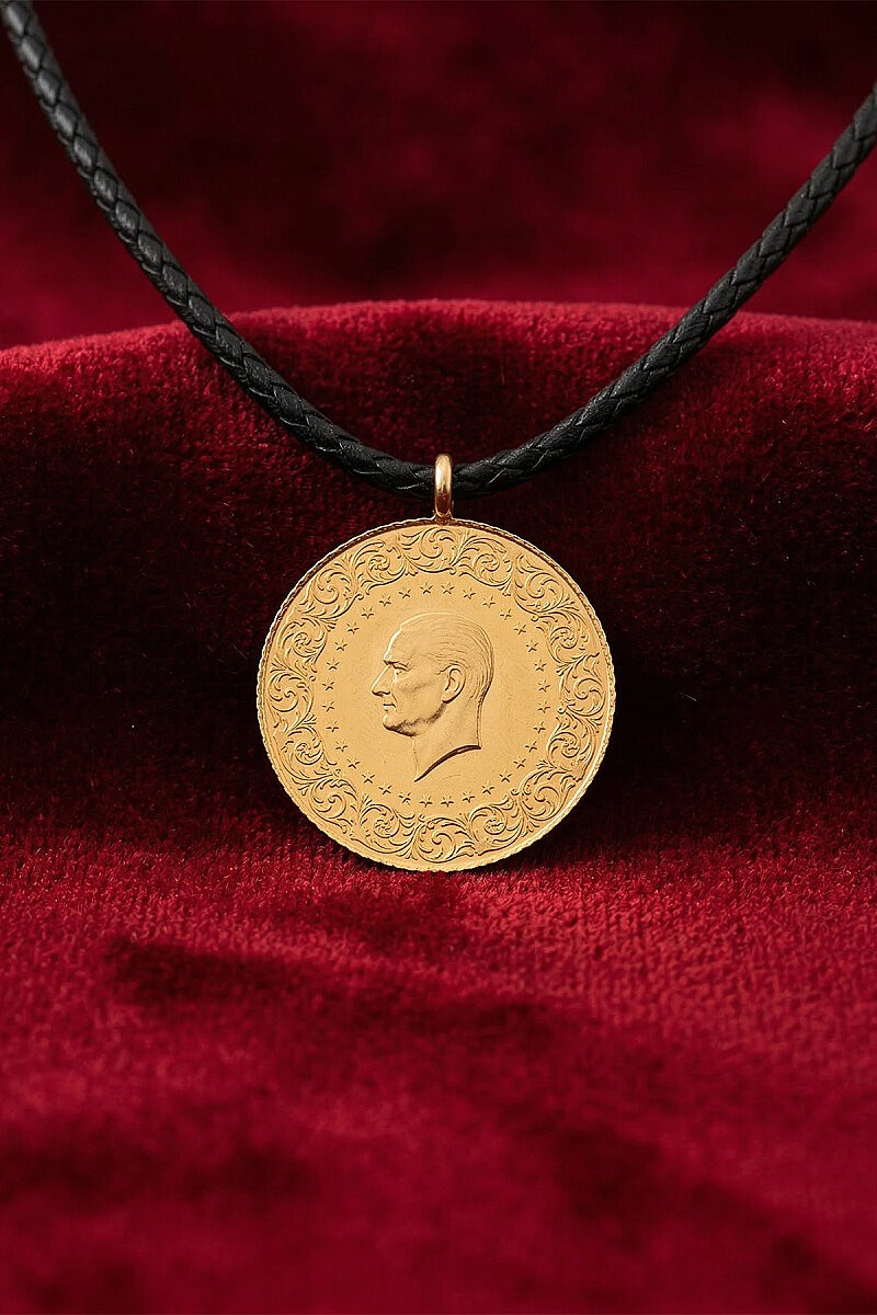 Çeyrek Altınlı İpli Kolye
